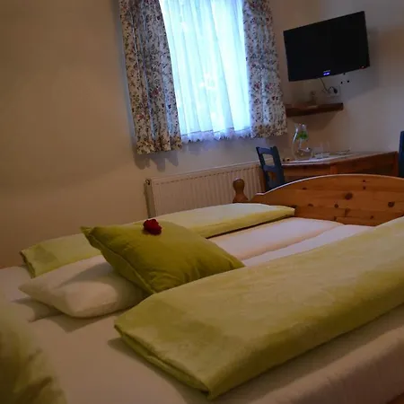 Gastehaus Taucher Séjour chez l'habitant *