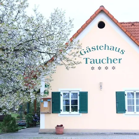 Gastehaus Taucher Quarto em Acomodações Particulares