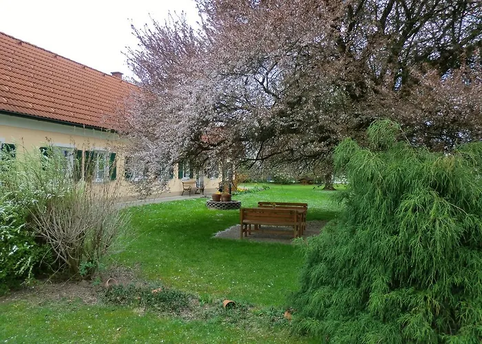 בית אירוח Gastehaus Taucher *