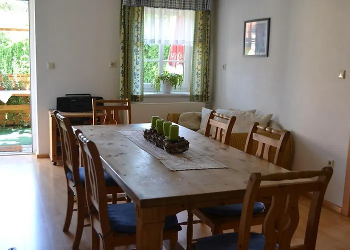 בית אירוח Gastehaus Taucher באד בלומאו