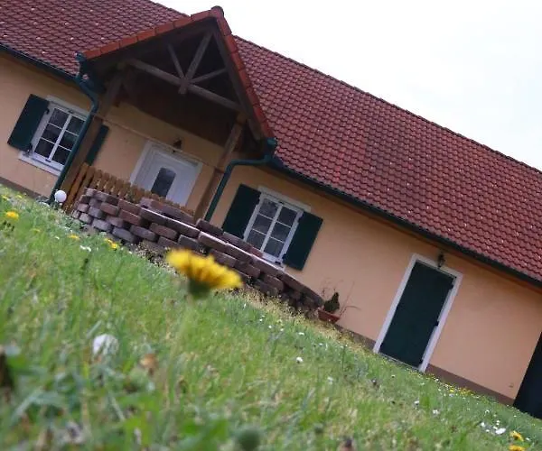 בית אירוח Gastehaus Taucher *